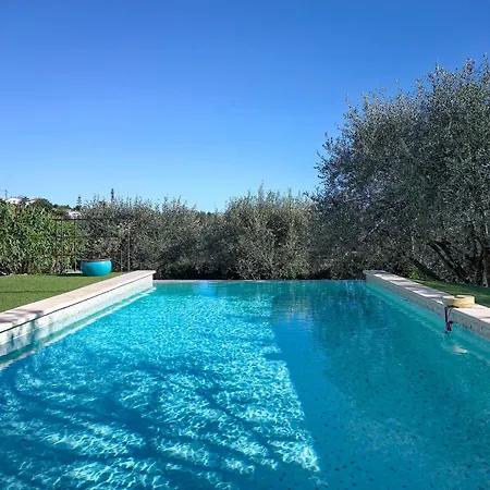 Bastide D'architecte En Pierre