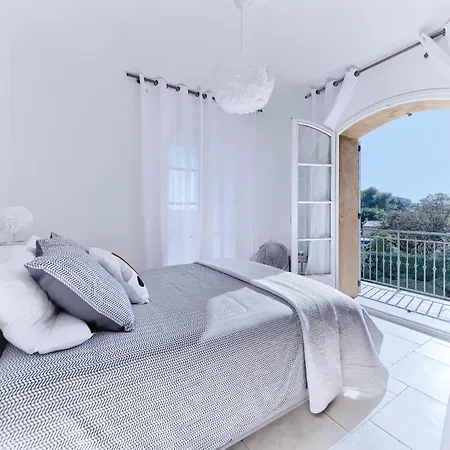 Bastide D'architecte En Pierre * Cagnes-sur-Mer